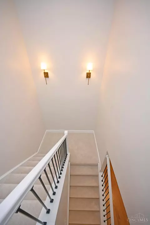 6756 Britton, Cincinnati, OH 45227 photo 9