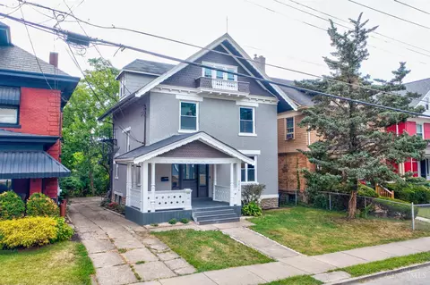 2216 Burnet, Cincinnati, OH 45219