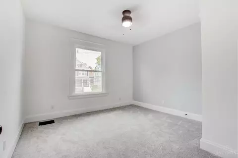 2216 Burnet, Cincinnati, OH 45219 photo 8