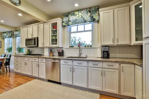 1257 Edwards Rd, Cincinnati, OH 45208 photo 17