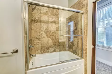 4262 Williamson, Cincinnati, OH 45223 photo 21
