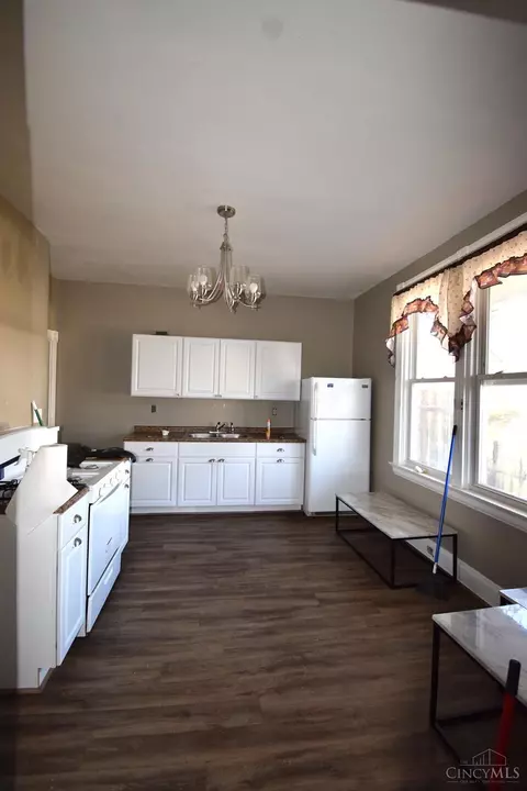 125 66th, Cincinnati, OH 45216