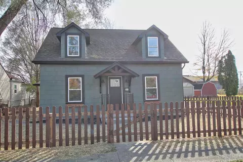 508 Center, Blanchester, OH 45107