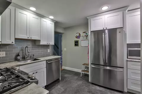319 Durrell, Cincinnati, OH 45215 photo 9
