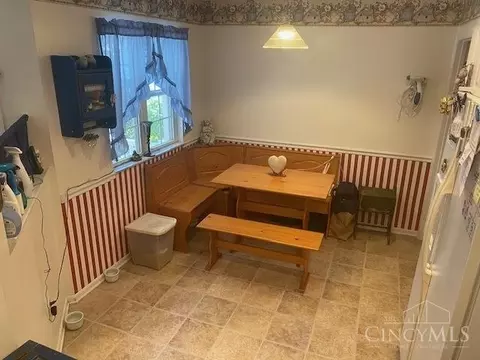 Dining - 7644 Lake Pointe, Hamilton Township, OH 45039 photo 1 of 1