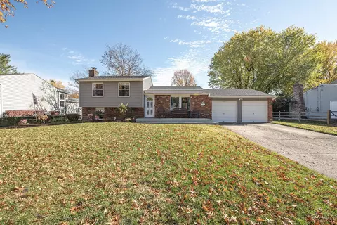 5872 Whippoorwill Hollow Dr, Milford, OH 45150