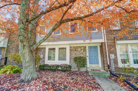 856 Woodlyn Dr #129, Anderson Twp, OH 45230