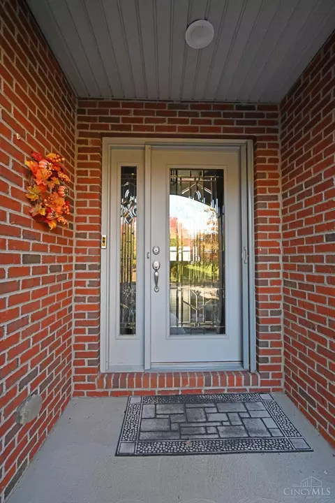 7004 Boulder Path Dr, Cincinnati, OH 45247 photo 2