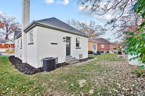 6712 Hampton Dr, Silverton, OH 45236 photo 25