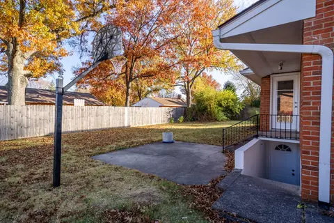 8684 Zenith, Cincinnati, OH 45231 photo 49