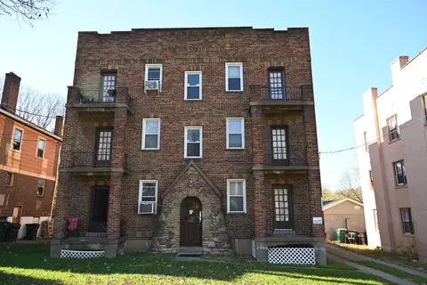 1269 Quebec, Cincinnati, OH 45205