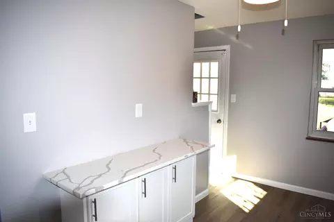 3956 Harmar, Cincinnati, OH 45211 photo 8