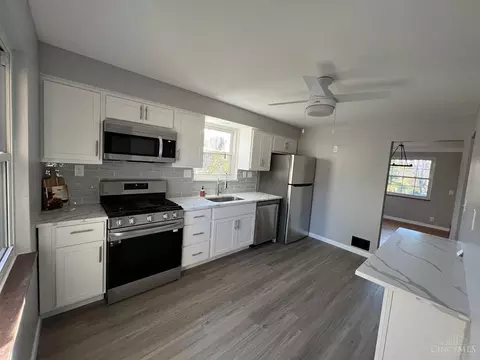 3956 Harmar, Cincinnati, OH 45211 photo 7