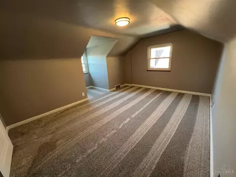 3956 Harmar, Cincinnati, OH 45211 photo 13