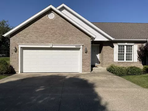 1337 Northwoods, Hillsboro, OH 45133