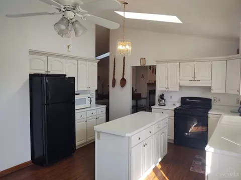 4831 Second Crk, Blanchester, OH 45107 photo 18