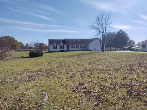 4831 Second Crk, Blanchester, OH 45107 photo 2