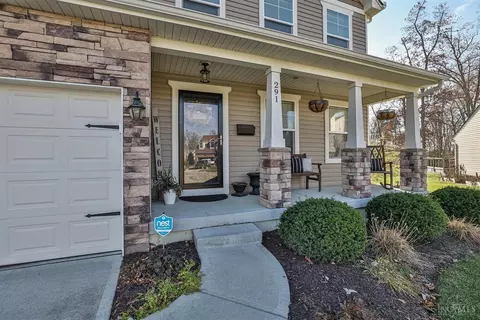291 Cherry Laurel Ct, Hamilton Township, OH 45039 photo 2