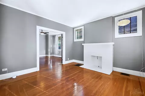 4554 Clearview Ave, Cincinnati, OH 45205 photo 6