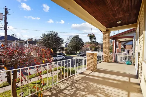 4554 Clearview Ave, Cincinnati, OH 45205 photo 3