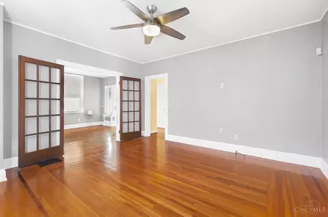 4554 Clearview Ave, Cincinnati, OH 45205 photo 9