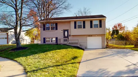 1813 Lincrest, Forest Park, OH 45240