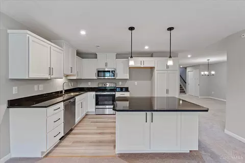 683 Tradition Rdg, Cincinnati, OH 45245 photo 7