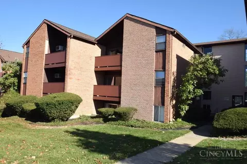 4902 Chalet Dr #705, Saint Bernard, OH 45217