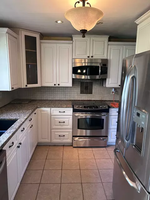 597 Observatory, Cincinnati, OH 45246 photo 5