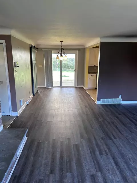 597 Observatory, Cincinnati, OH 45246 photo 3