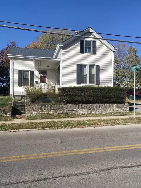 6911 Fairpark, Cincinnati, OH 45216