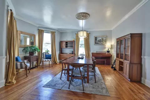 3755 Darwin, Cheviot, OH 45211 photo 10