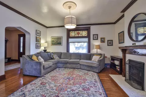 3755 Darwin, Cheviot, OH 45211 photo 6