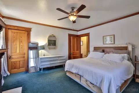 3755 Darwin, Cheviot, OH 45211 photo 18