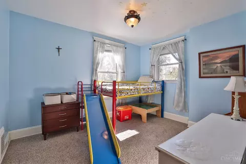 3755 Darwin, Cheviot, OH 45211 photo 20