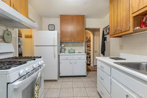 1436 Dyer, Cincinnati, OH 45230 photo 10