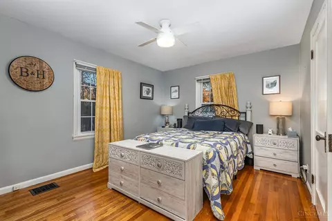 1436 Dyer, Cincinnati, OH 45230 photo 12