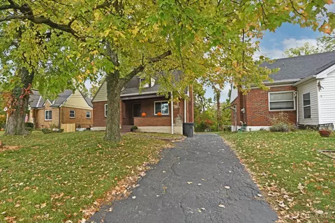 6652 Plainfield Rd, Silverton, OH 45236 photo 2