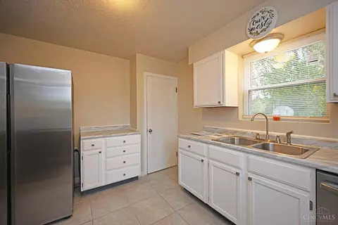 6652 Plainfield Rd, Silverton, OH 45236 photo 13