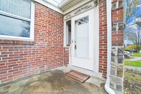 6455 Stover, Cincinnati, OH 45237 photo 2