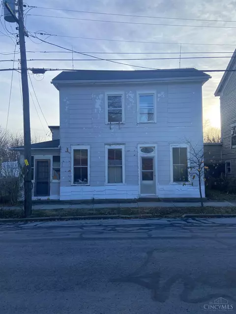 30 Main St, Harveysburg, OH 45032