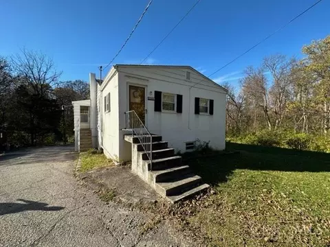 4349 Race #B, Cincinnati, OH 45211