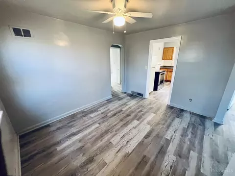1639 Section, Cincinnati, OH 45237 photo 8