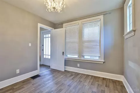 2927 Mignon, Cincinnati, OH 45211 photo 29