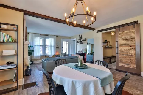 2927 Mignon, Cincinnati, OH 45211 photo 8