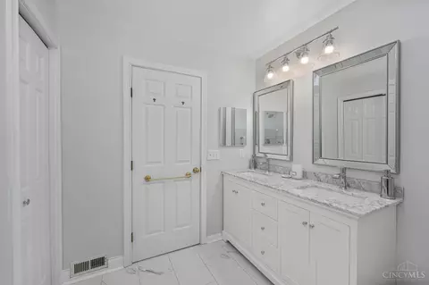486 Stanley Ave, Cincinnati, OH 45226 photo 22