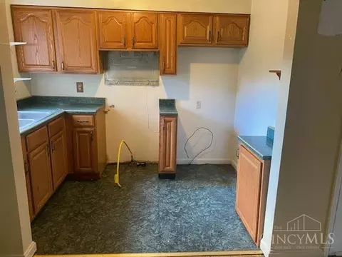 1821 Colmar, Cincinnati, OH 45237 photo 4