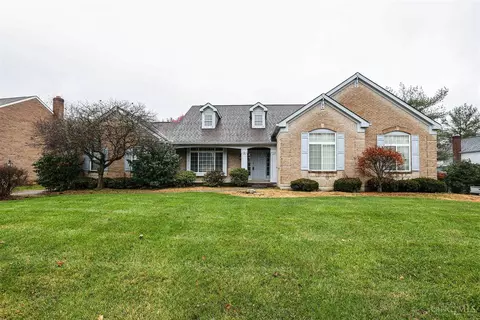 9724 Stonemasters Dr, Symmes Twp, OH 45140