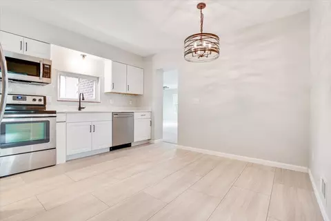 3031 Stout, Cincinnati, OH 45251 photo 10