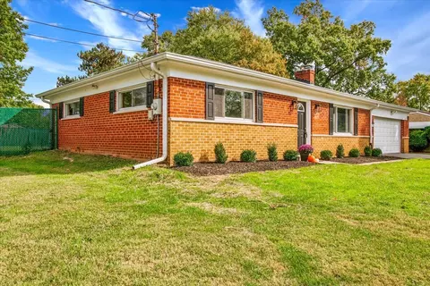 3031 Stout, Cincinnati, OH 45251 photo 2
